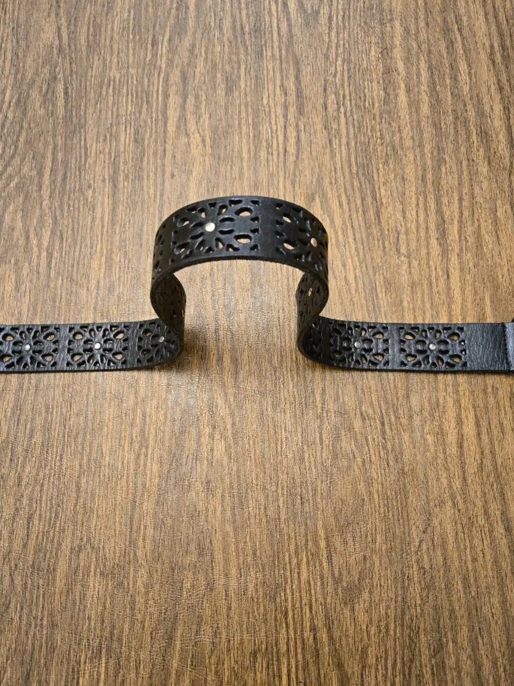LUCKY BRAND Women's Black Leather Laser Cut Studded Belt w/Silver Buckle Medium